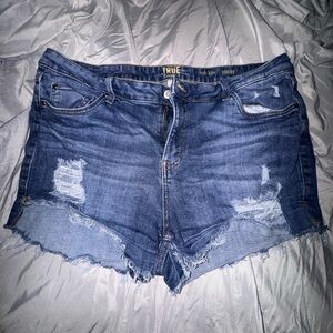 Stretch blue jean shorts